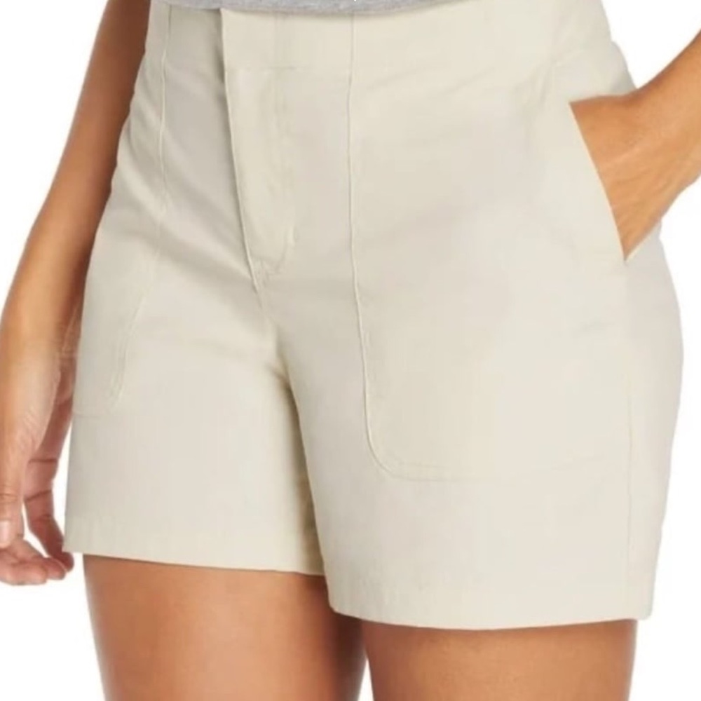 NEW Eddie Bauer Women's Hiker Shorts size 4